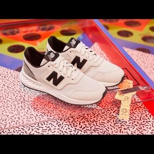 women’s new balance fresh foam x-70 size 10 off white / black leopard